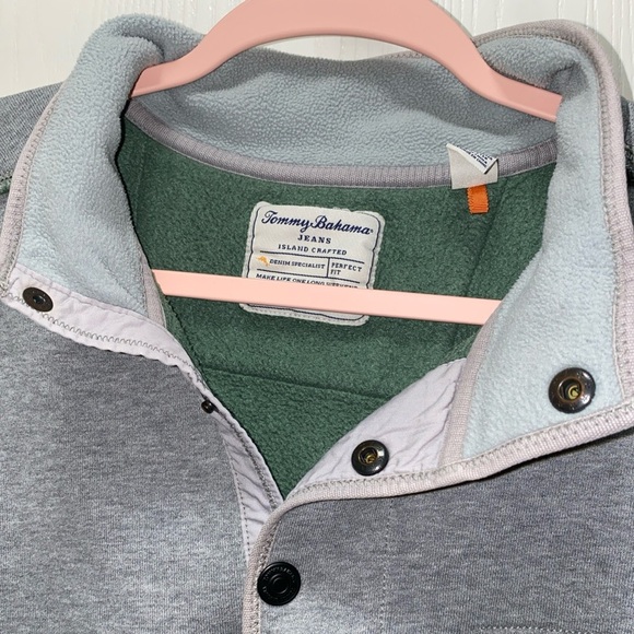 Tommy Bahama‎ Gray Sweatshirt - Picture 5 of 9
